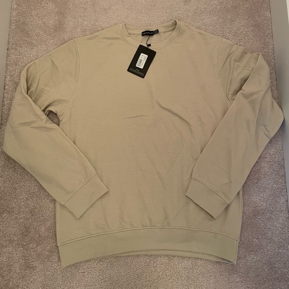 Pretty Little Thing oversized sweatshirt in sand size 14 - Picture 3 of 3